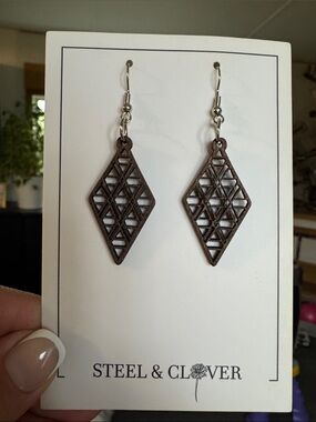 Brown Geometric Diamond Drop Earrings